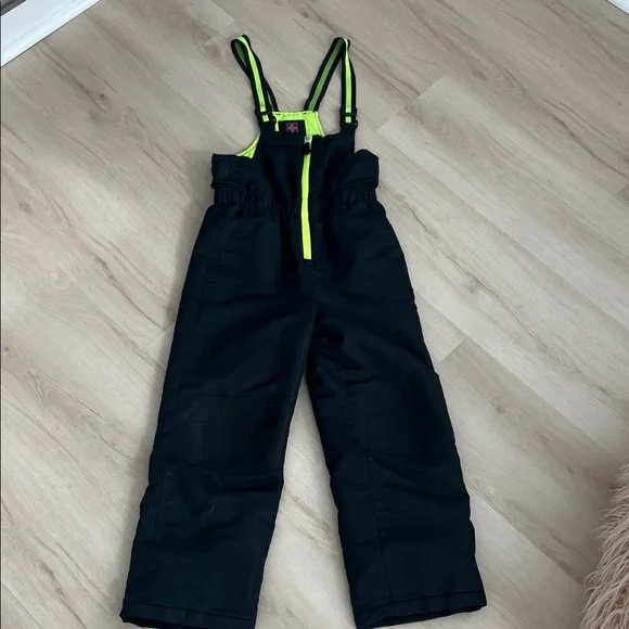 Swiss Tech Black snow pants/overalls - Picture 1 of 3